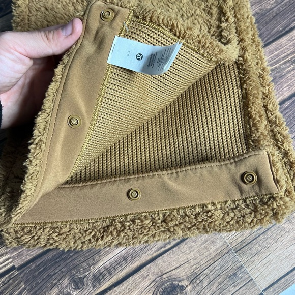 Lululemon Customizable Snap Scarf Skinny *Fleece NWT Bold Beige - Picture 6 of 11